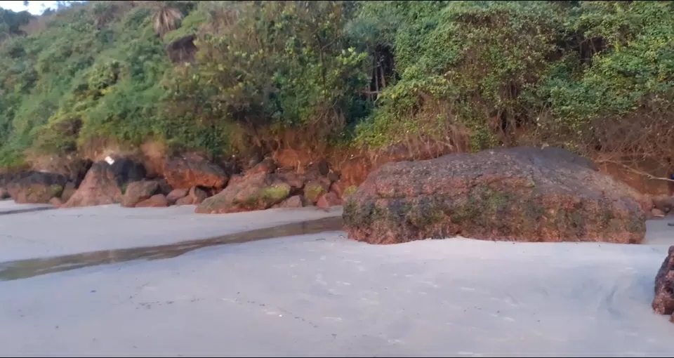 Photo of Cave beach of Goa by Aravindhan
