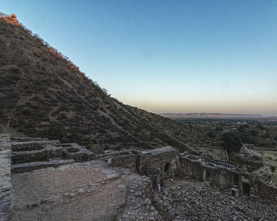 Photo of Exploring Bhangarh, One of the Most Haunted Places in India! 6/10 by Aryan Supertramp