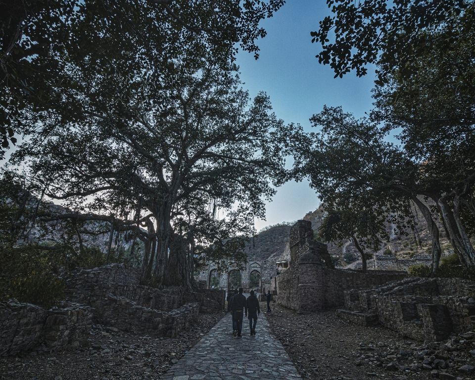 Photo of Exploring Bhangarh, One of the Most Haunted Places in India! by Aryan Supertramp