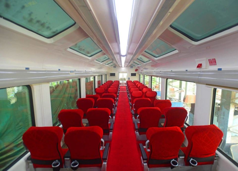 Photo of Vistadome Coaches Introduced by Indian Railways - A Gateway to Promote Tourism 4/8 by Kuntala Banerjee