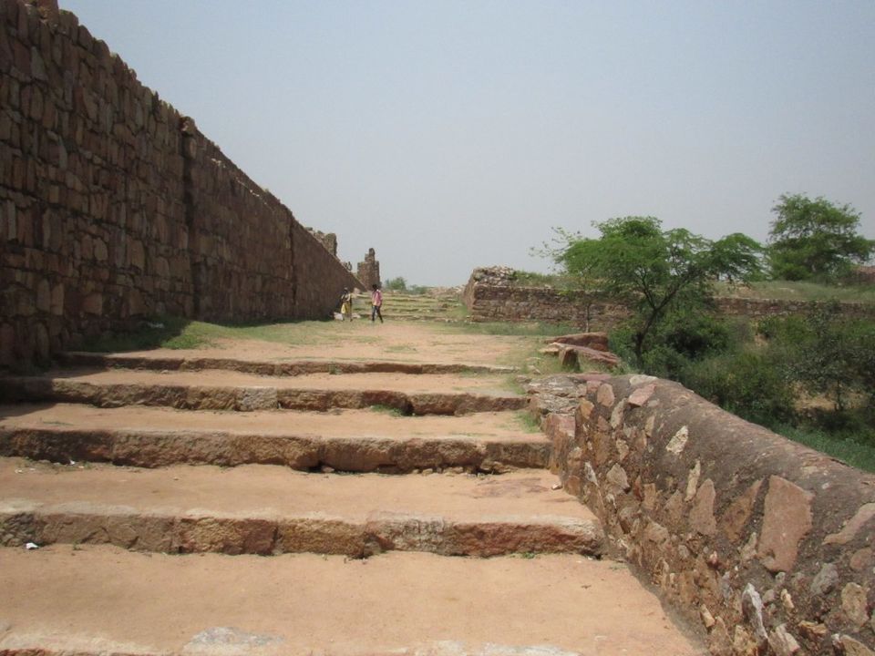 Photo of Charismatic Delhi – Tughlaqabad Fort! 2/12 by Satyaranjan Bai