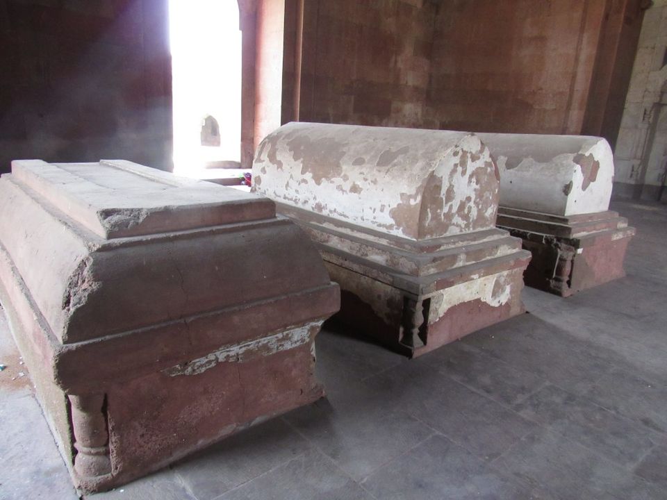 Photo of Charismatic Delhi – Tughlaqabad Fort! 10/12 by Satyaranjan Bai