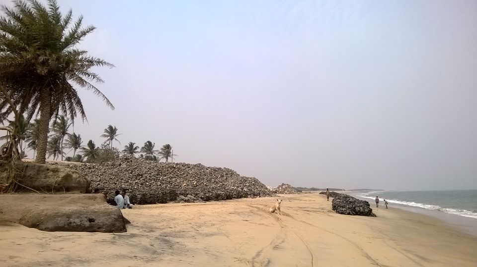 Photo of ‘Pentha Beach’ – An Unknown Name 3/8 by Satyaranjan bai