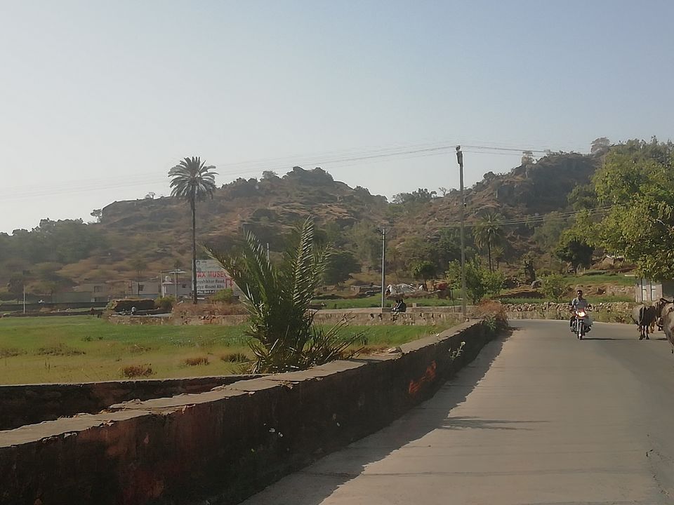 Photo of Hum Jo Chalne Lage, Chalne Lage hain Yeh Raaste - Mount Abu by Rashmi Singh