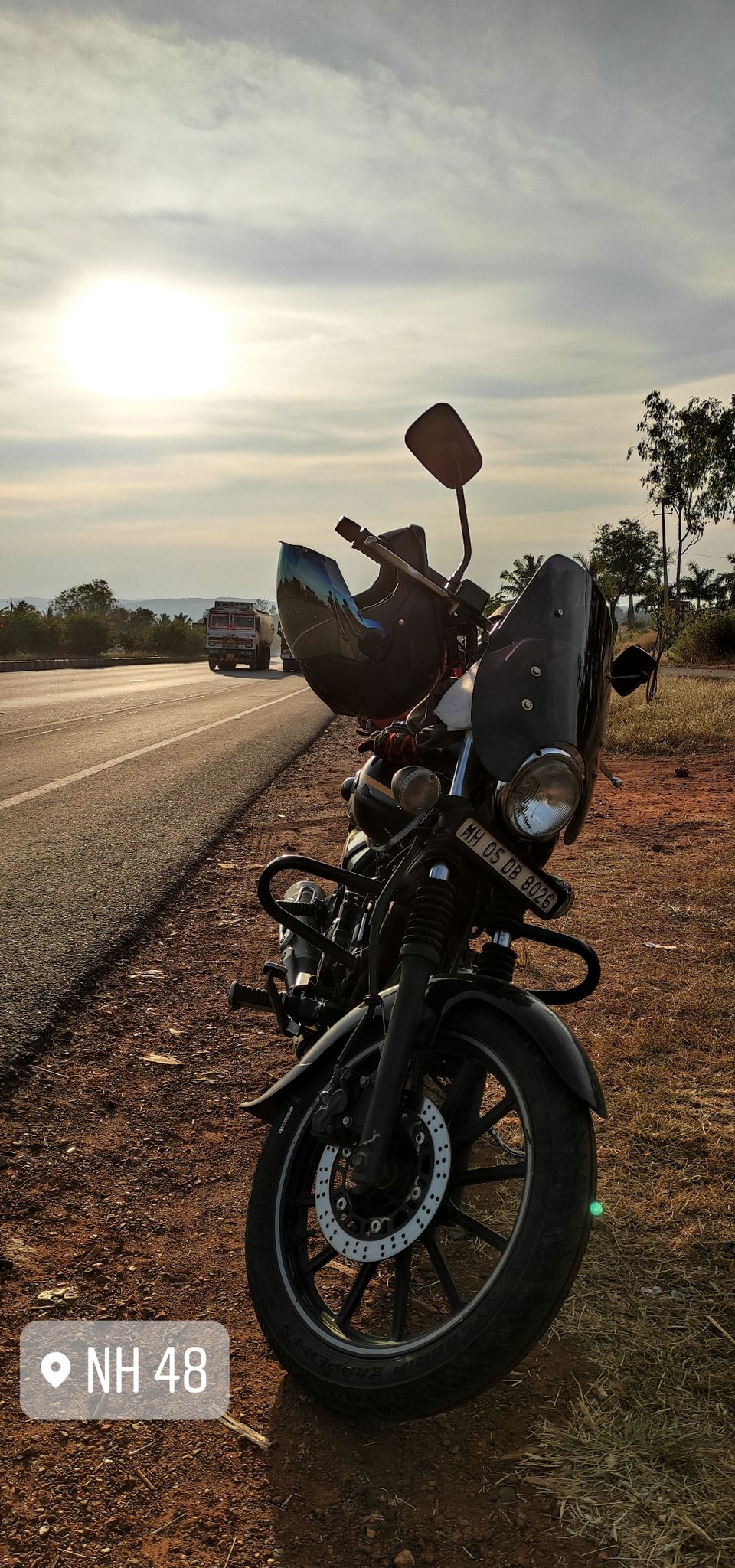 Photo of Mumbai to Bangalore in Tata Nano. Epic road trip after a real long time. by Ujjaini Iyer - Miles to explore