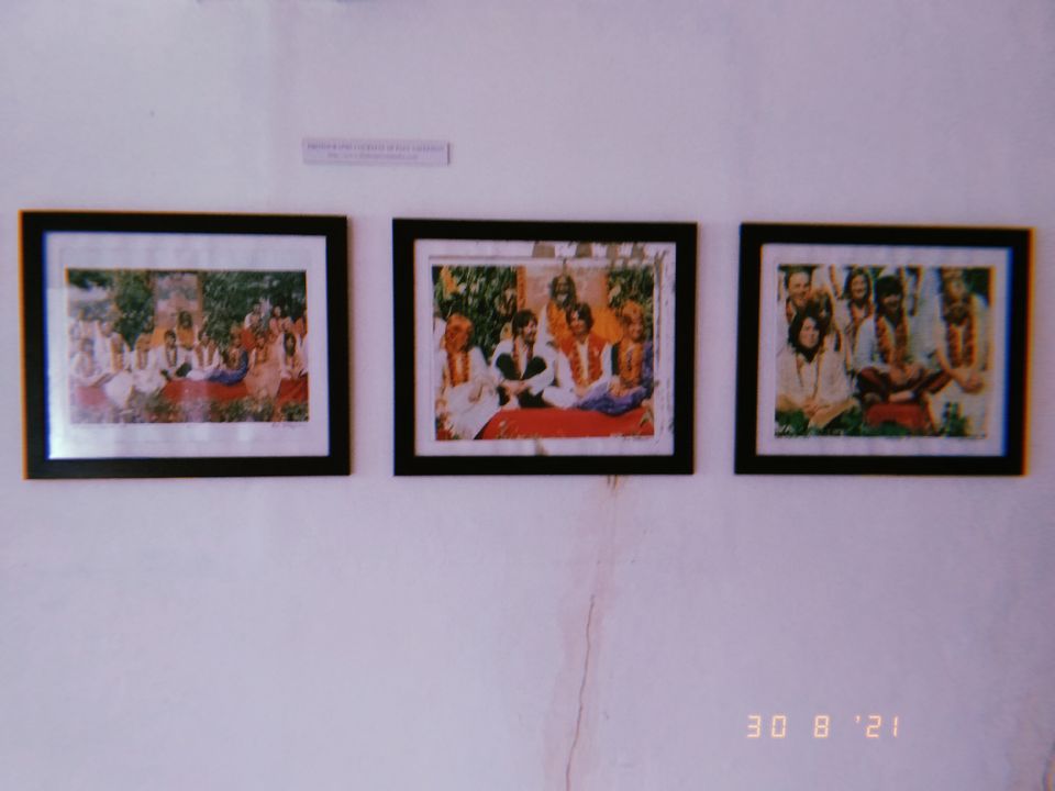 Photo of Laksham Jhula, Sunsets and THE BEATLES meditation in Chaurasi Kutiya 6/7 by Shivangi Bhardwaj