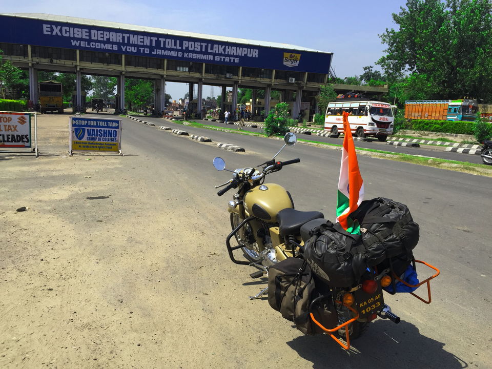 Photo of A journey far and beyond: Road trip from Bangalore to Leh on a Royal Enfield. 36/118 by TheHerculeanRider