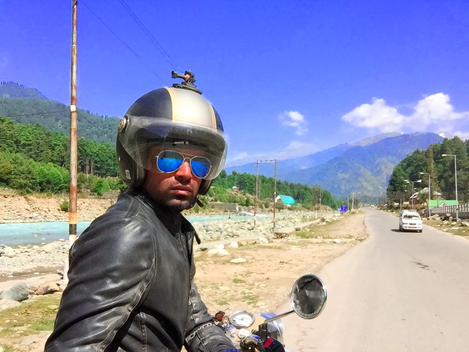 Photo of A journey far and beyond: Road trip from Bangalore to Leh on a Royal Enfield. 37/118 by TheHerculeanRider