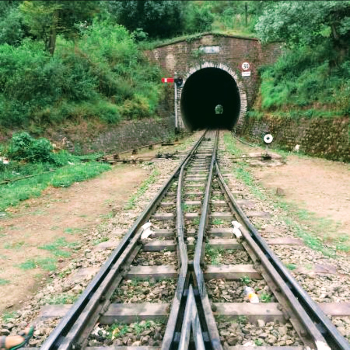 Photo of Connecting to Himachal through the modern city "Kasauli" 7/10 by kalbeliya-tunesonroad