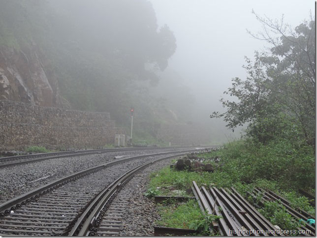 A hike to the Dudhsagar Waterfalls - Tripoto