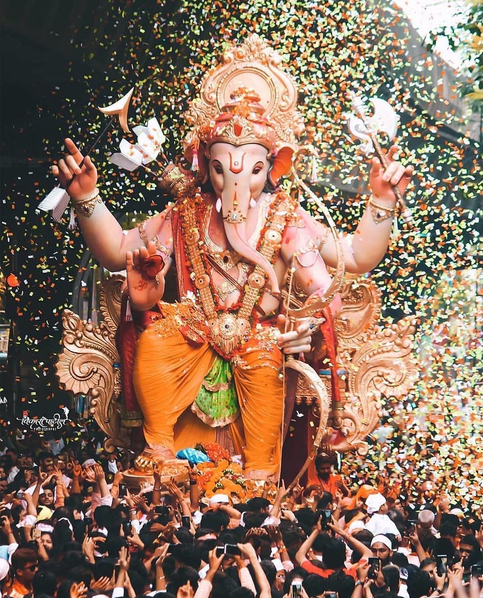 Photo of Lalbaugcha Raja, Doctor Baba Saheb Ambedkar Road, Shree Ganesh Nagar, Lal Baug, Parel, Mumbai, Maharashtra, India by रोशन सास्तिक
