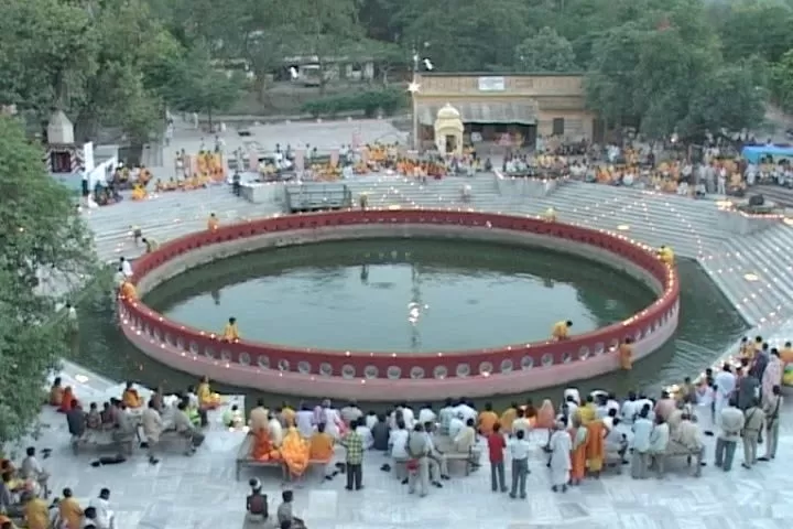 Photo of Naimisharanya, Misrikh-cum-Neemsar, Uttar Pradesh, India by hindustaniexplorer
