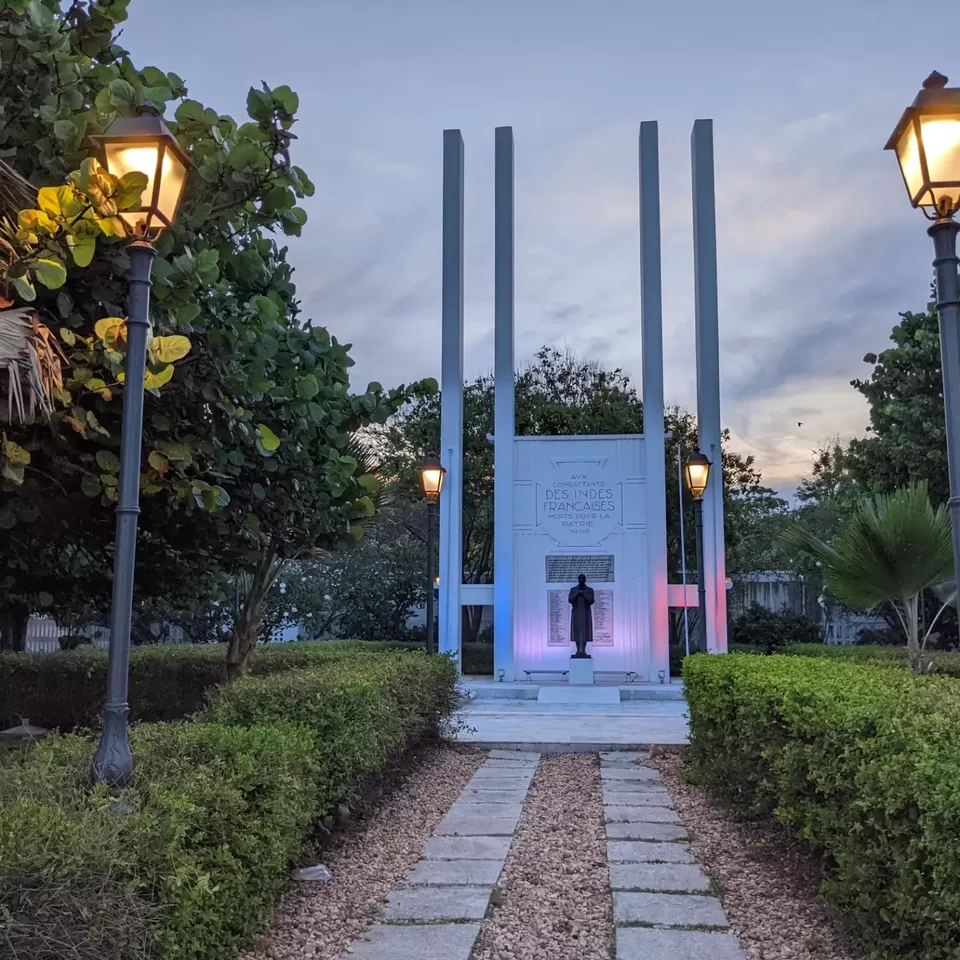 Photo of French War memorial by Aparajita