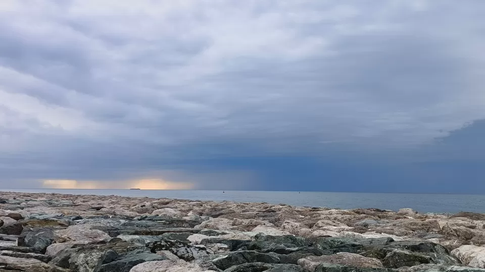Photo of Palm Jumeirah Boardwalk by Aparajita