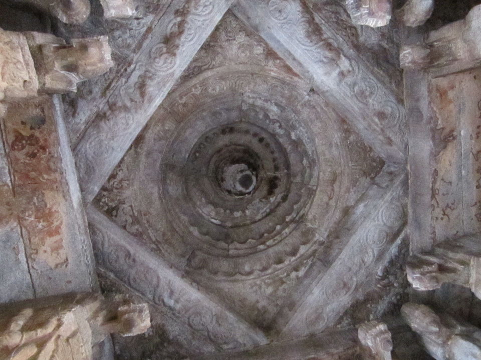 Photo of Lepakshi, Andhra Pradesh, India by Aparajita