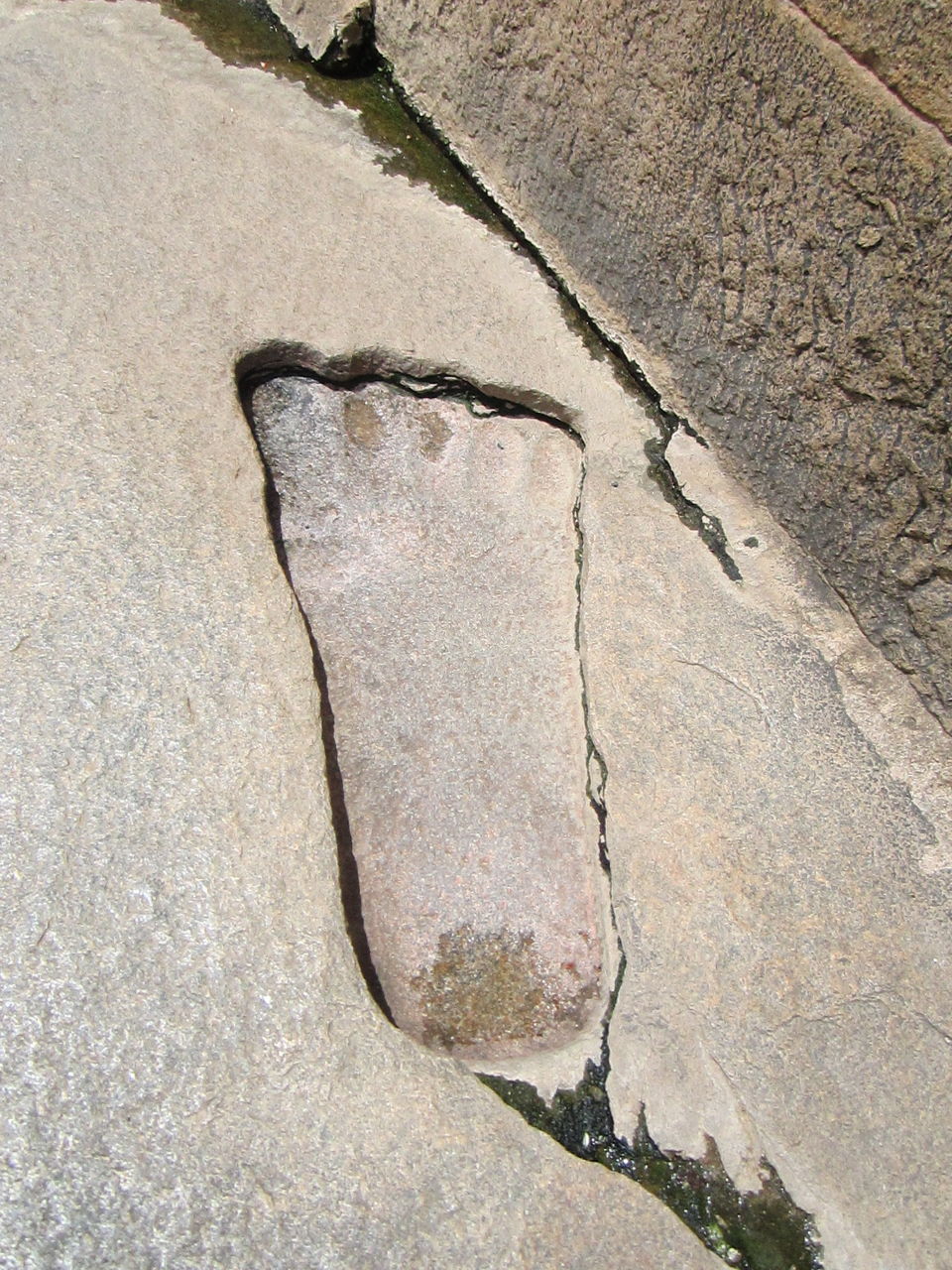Photo of Lepakshi, Andhra Pradesh, India by Aparajita