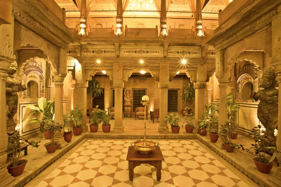 Photo of BrijRama Palace Varanasi, Bangali Tola, Varanasi, Uttar Pradesh, India by Aparajita