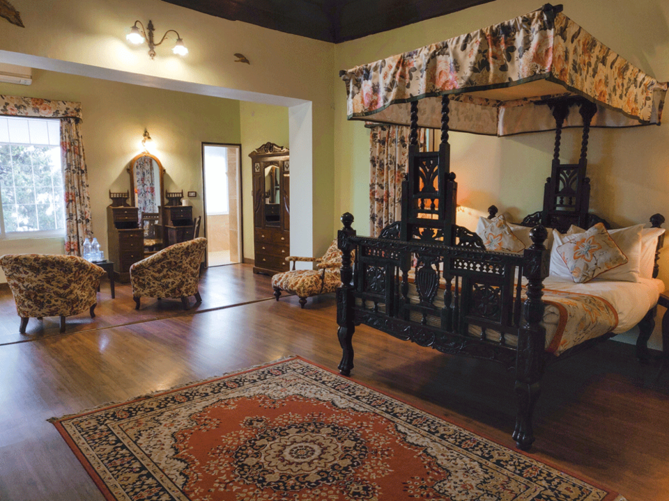 Photo of Kasmanda Palace, The Mall Road, Mussoorie, Uttarakhand, India by Aparajita