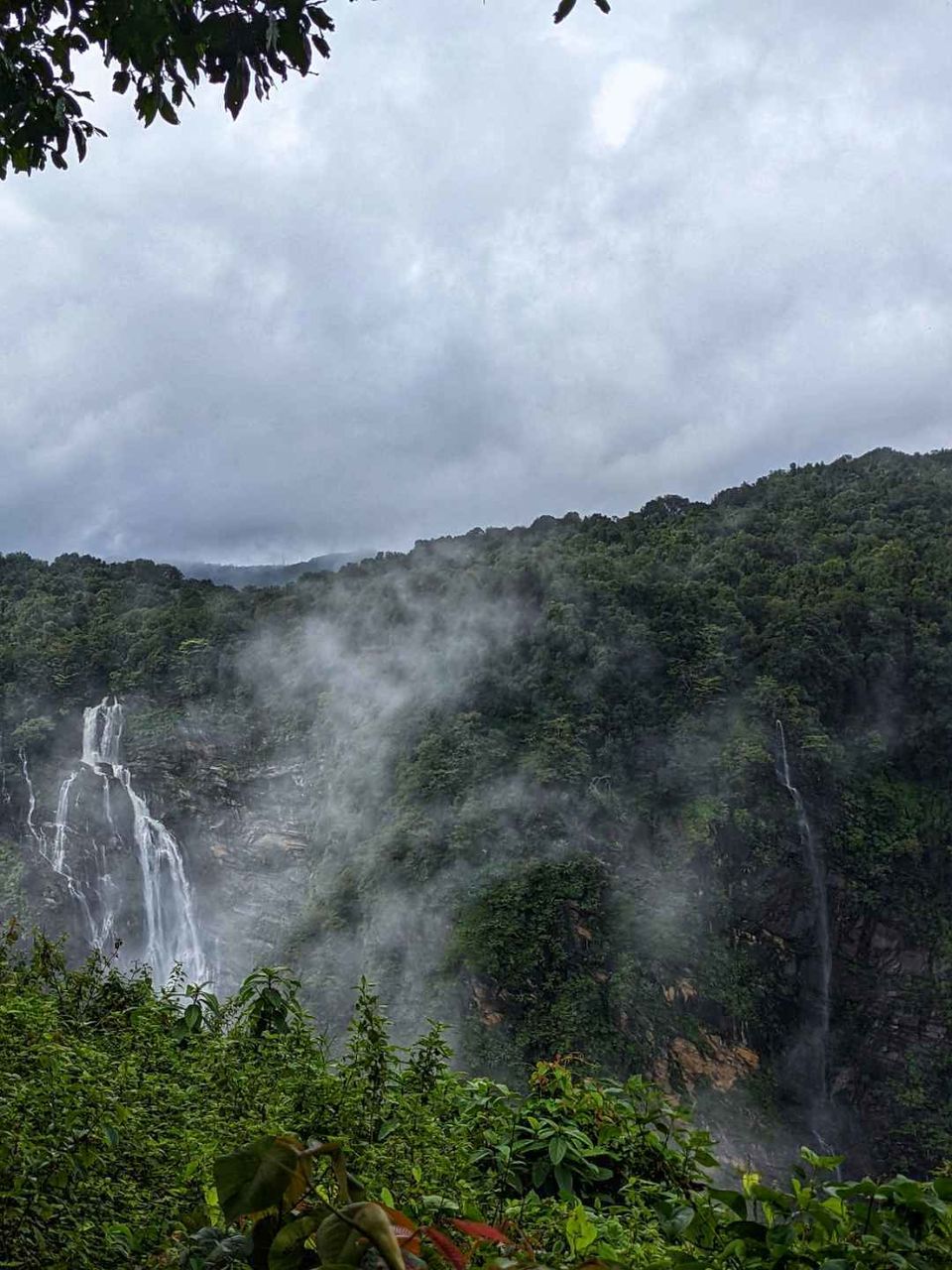 Photo of 4 days Monsoon Roadtrip in Karnataka: Through Mountains, Beaches, Waterfalls, Forests& Temples by Aparajita