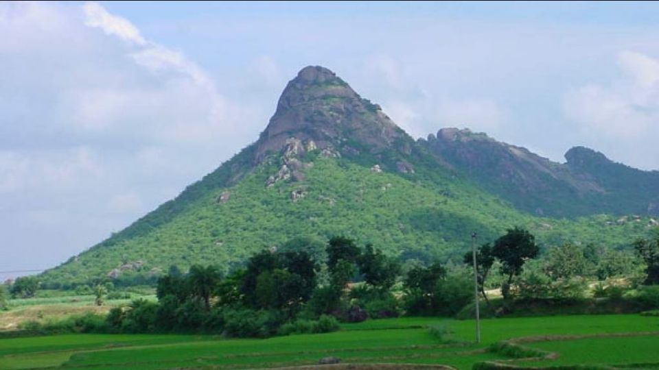 Photo of अगर आप एक धार्मिक और बेहद आंनददायक जगह पर जाने की सोच रहे है तो आपके लिए देवघर एक बेहतर विकल्प है | by Aditya Mukesh Mishra