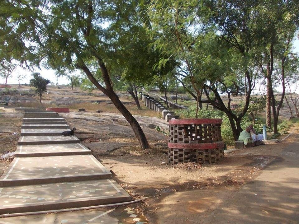 Photo of अगर आप एक धार्मिक और बेहद आंनददायक जगह पर जाने की सोच रहे है तो आपके लिए देवघर एक बेहतर विकल्प है | by Aditya Mukesh Mishra