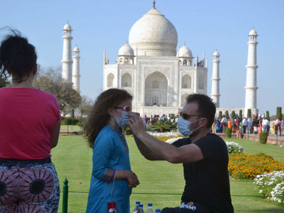 Taj Mahal tourists, visitors from July 2020 - Tripoto