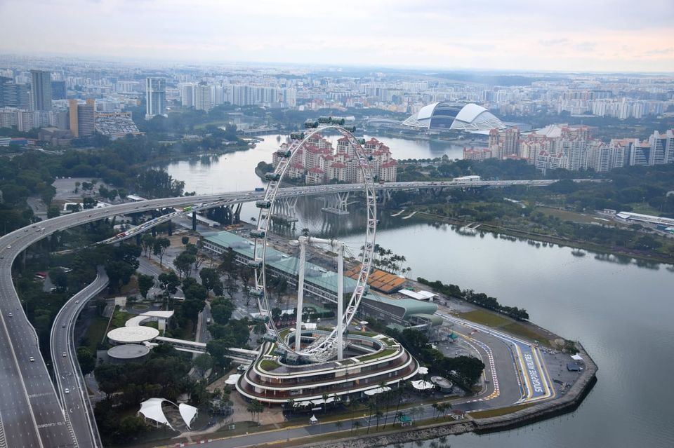 Photo of Transformation : Dusk to Night "Singapore" by Vikas Loya