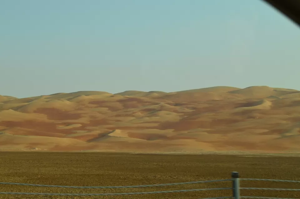 Photo of Tal Mor'eb - Liwa - United Arab Emirates by Siddhartha Somani
