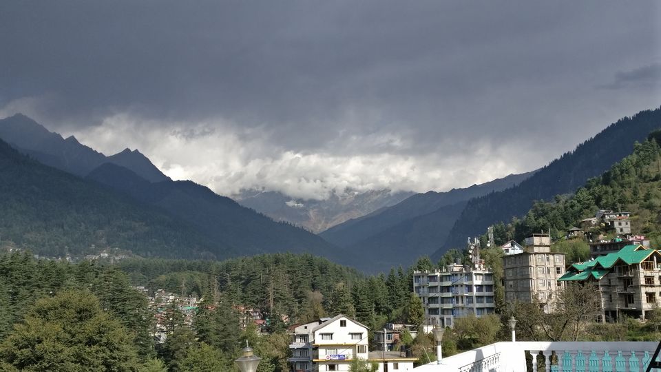 Photo of Manali, Himachal Pradesh, India by Mithilesh Kumar
