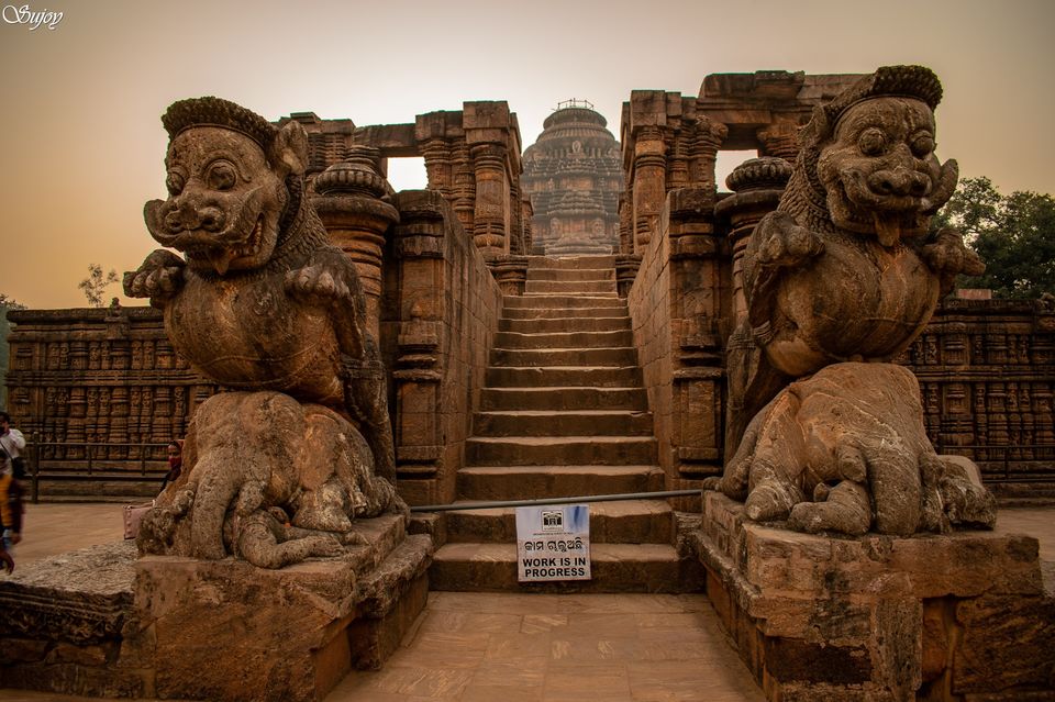 Photo of Konark. The temple of Sun God 3/18 by Sujoy