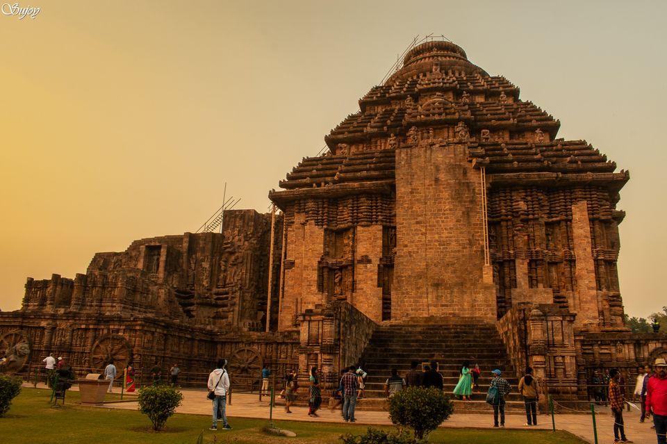 Photo of Konark. The temple of Sun God 7/18 by Sujoy