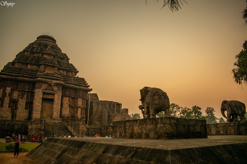 Photo of Konark. The temple of Sun God 15/18 by Sujoy
