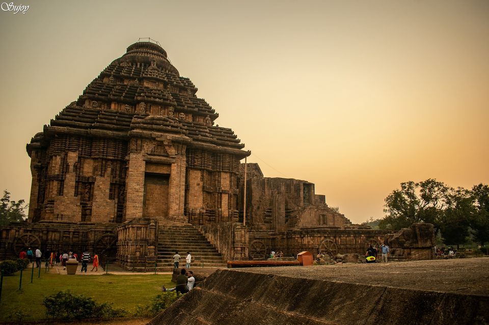 Photo of Konark. The temple of Sun God 16/18 by Sujoy