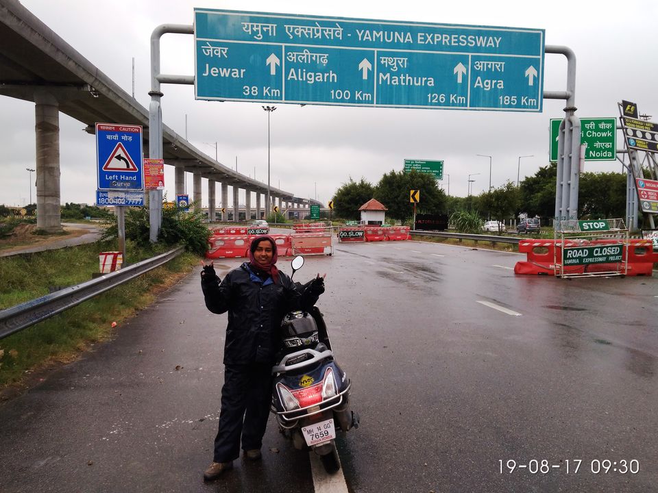 Photo of Kashmir to Kanyakumari (3959 kms) on Gear-less Scooter in Record 130 hrs!!! 15/28 by Nisha Rao