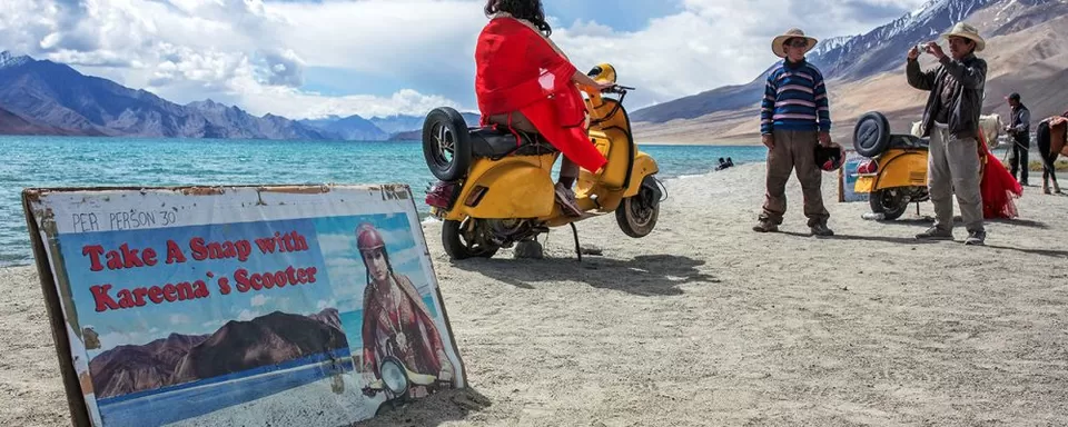 Photo of Pangong Lake by Bunk Tribe