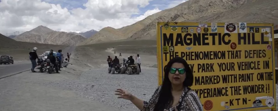 Photo of Magnetic Hill, Srinagar - Ladakh Highway by Bunk Tribe