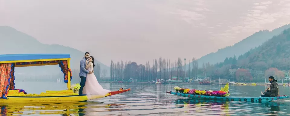 Photo of Dal Lake, Srinagar by Bunk Tribe