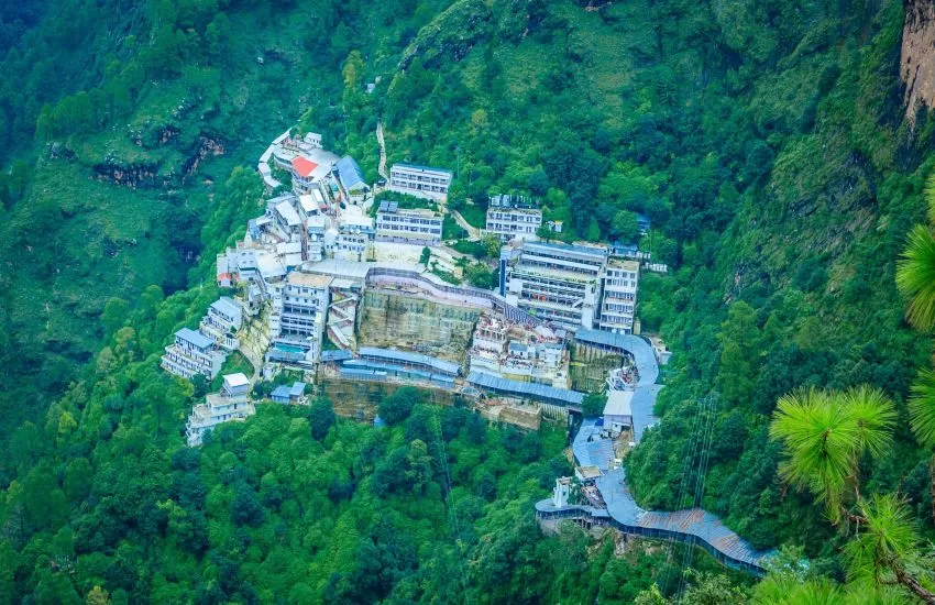Photo of Vaishno Devi, Bhavan, Katra by Bunk Tribe