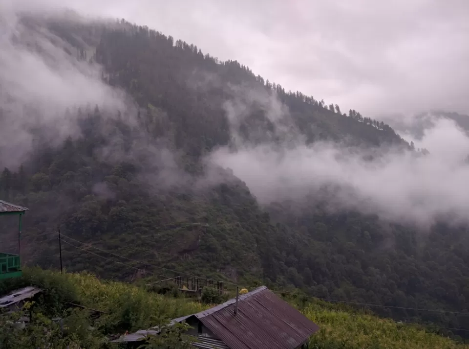 Photo of Manikaran Road, Kullu, India by Lily Bilung