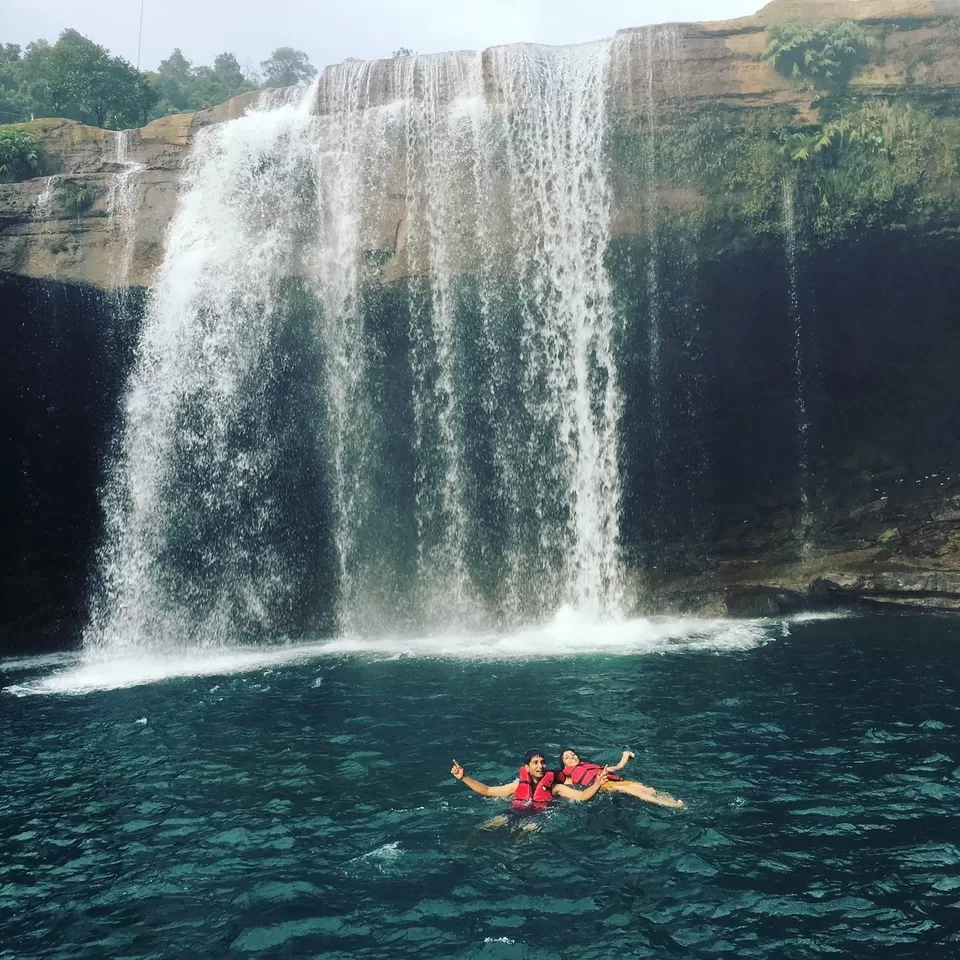 Photo of Krang Suri Waterfall, Meghalaya, India by Pratiti Ahluwalia