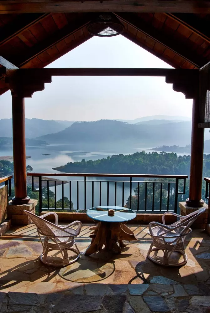 Photo of Ri Kynjai - Serenity By The Lake, Ri Bhoi District, Meghalaya, India by Pratiti Ahluwalia