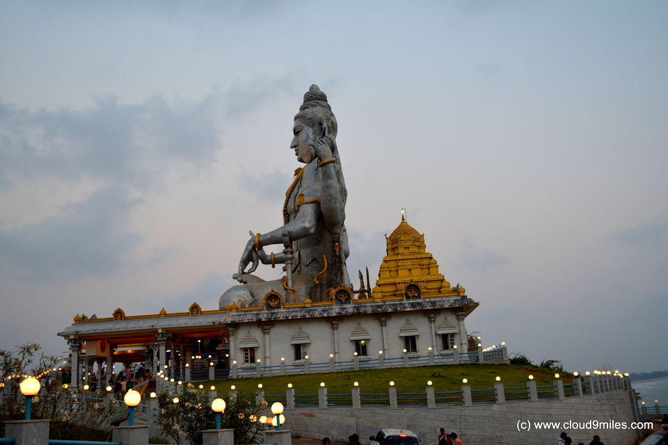 Photo of Murudeshwar - Spiritual & Scenic 7/20 by Cloud9miles