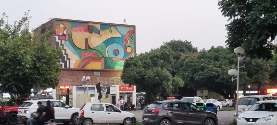 Photo of The Iconic Sector 17 of city Beautiful -Chandigarh 7/9 by pragati09