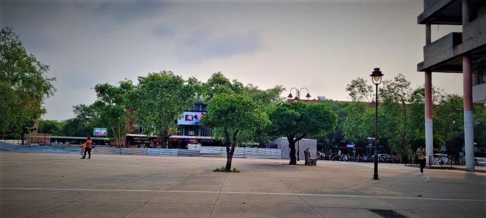 Photo of The Iconic Sector 17 of city Beautiful -Chandigarh 9/9 by pragati09