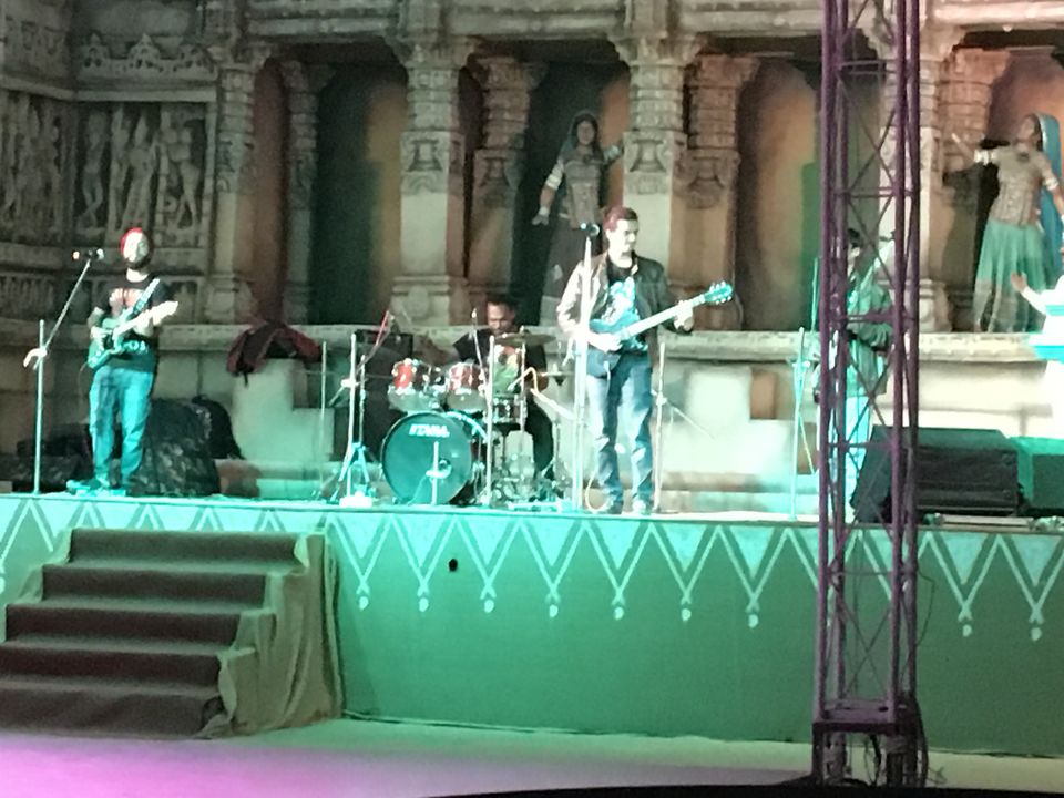 Photo of Dhordo Kutch Rann Utsav, Dhordo, Gujarat, India by Shilpa Shenoy