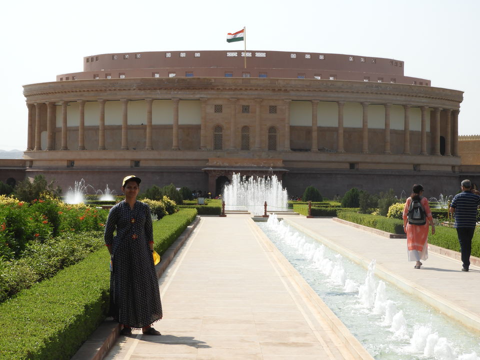 Photo of Shree Swaminarayan Temple Bhuj, Bhuj, Gujarat, India by Shilpa Shenoy