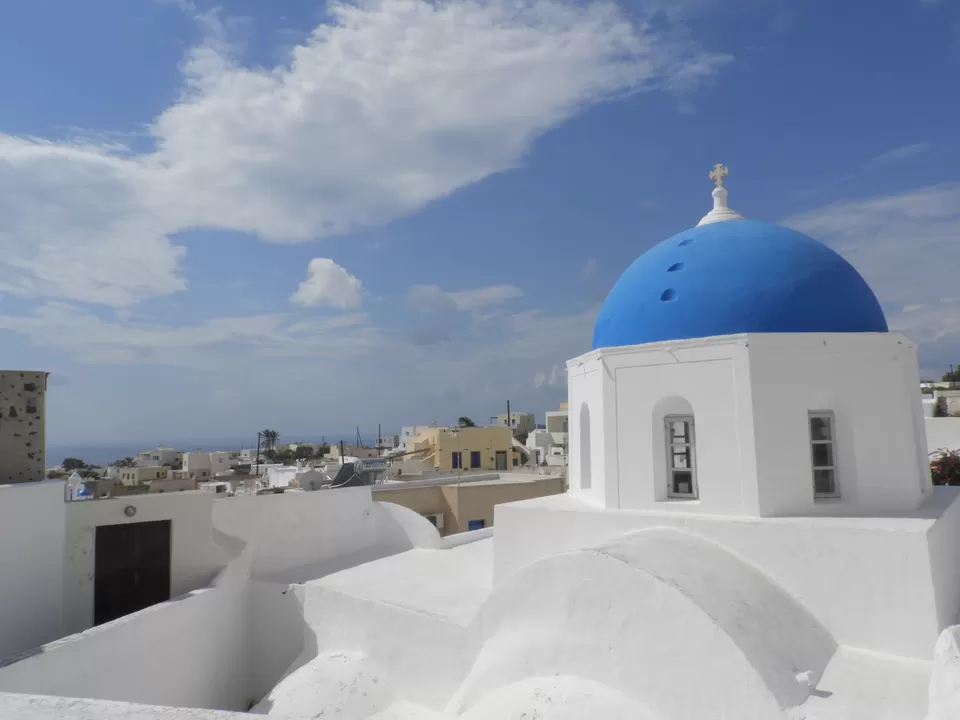 Photo of Santorini, Greece by Shilpa Shenoy