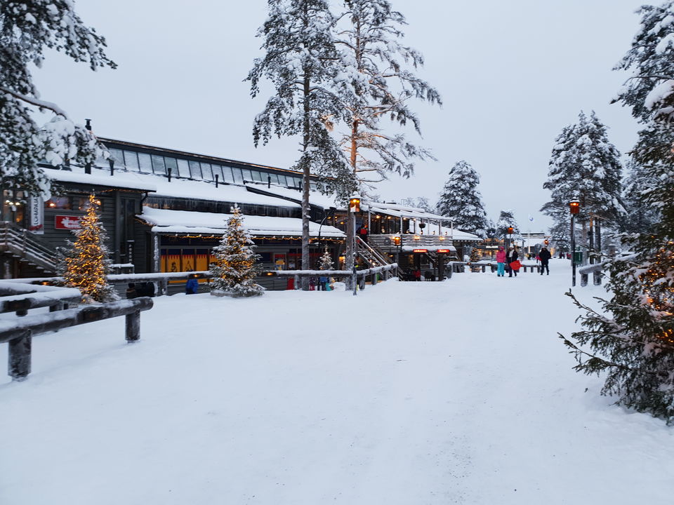 Photo of Santa Claus Village, Rovaniemi, Finland by Shilpa Shenoy
