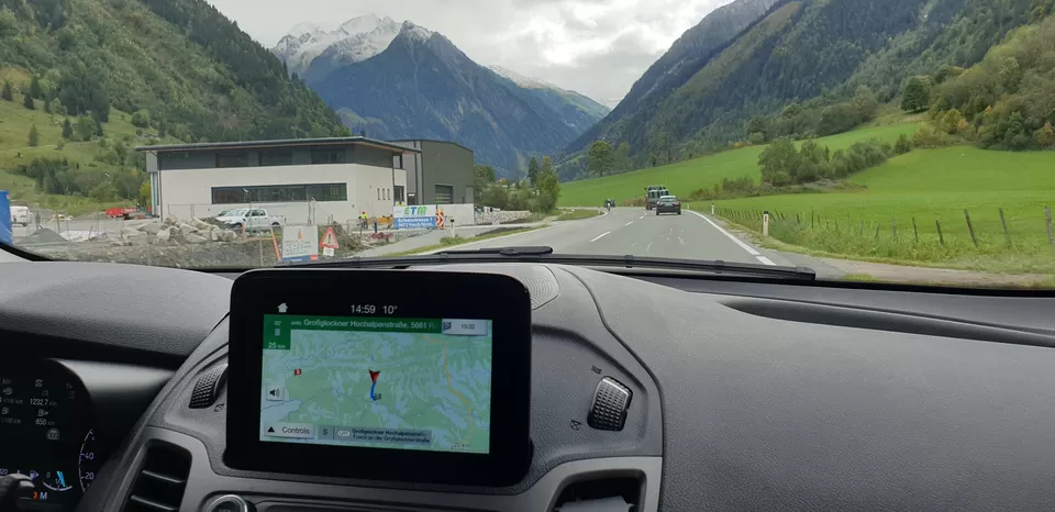 Photo of Exploring some beautiful mountain passes in Austria with Besties... by Shilpa Shenoy