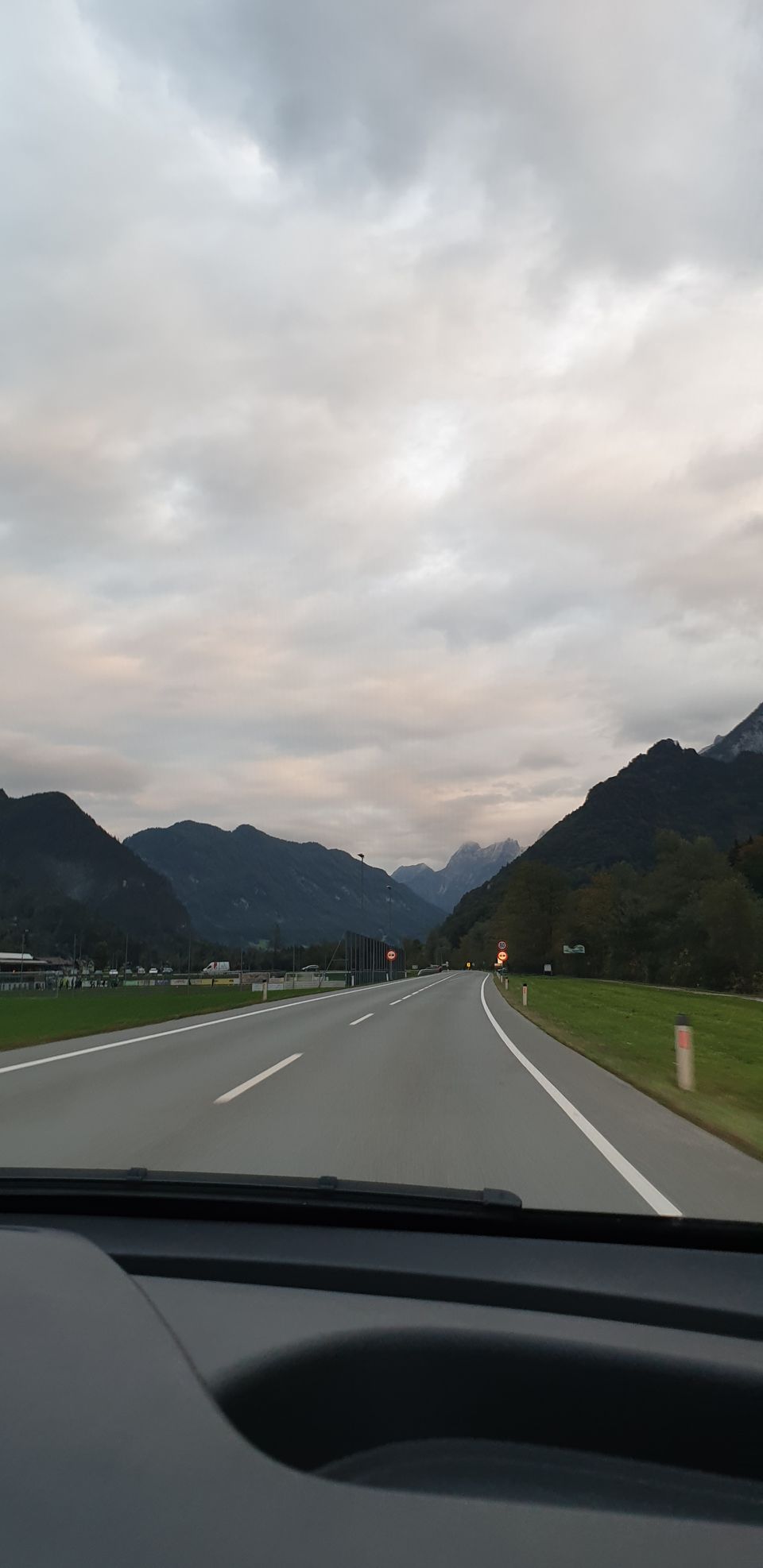 Photo of Exploring some beautiful mountain passes in Austria with Besties... by Shilpa Shenoy